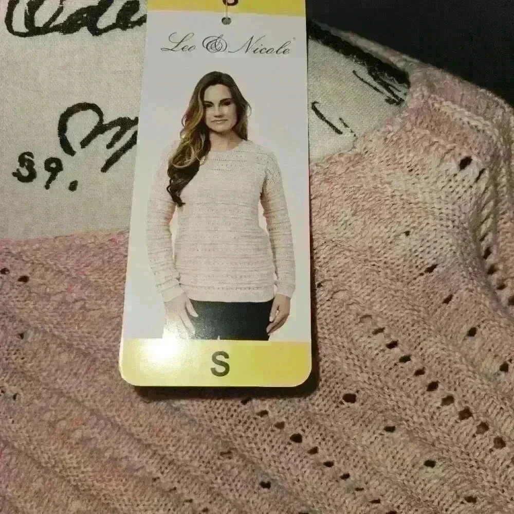 Leo & Nicole Womans Sweater Size S - Picture 4 of 10